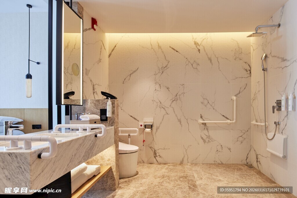 现代简约风大理石浴室