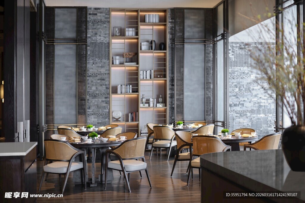 现代风格餐厅室内优雅场景