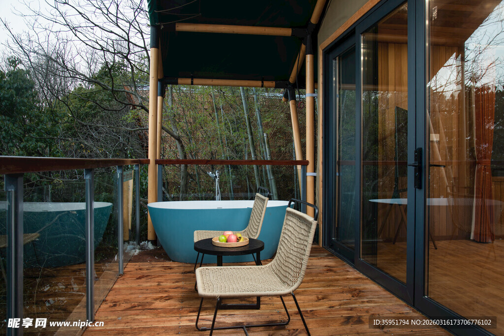 户外露台休闲舒适空间