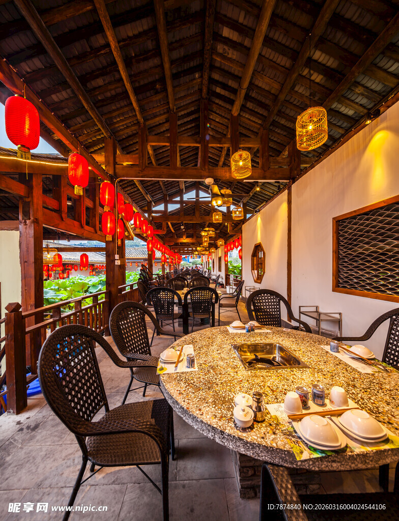 中式餐厅内景 古朴雅致