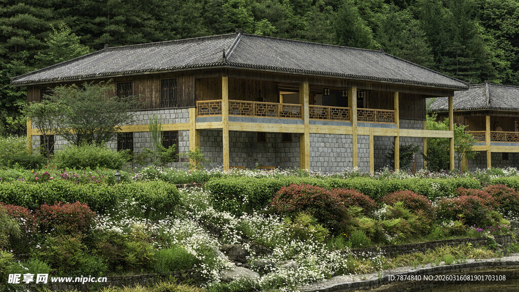 日式风格庭院木屋建筑