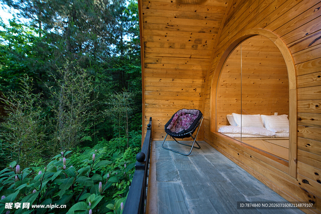 木质露台的休闲户外空间