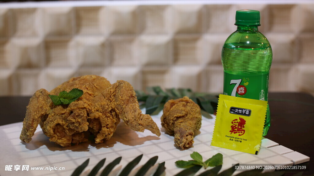 烤鸡配饮料的美味组合