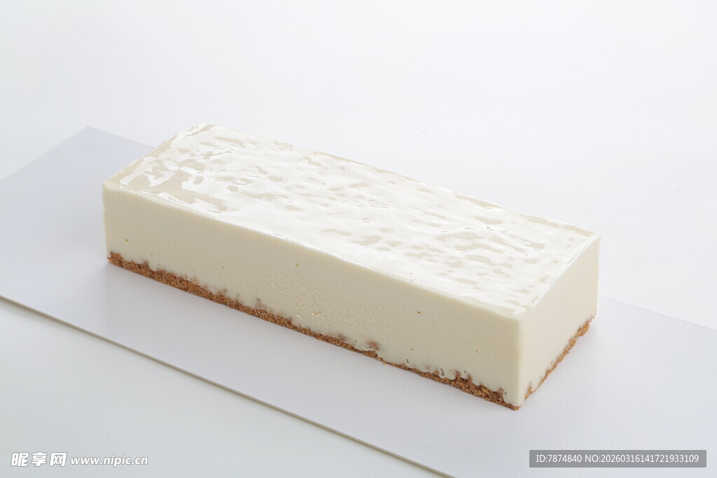 长方形奶油蛋糕