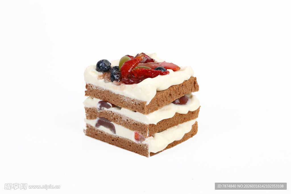 多层水果奶油蛋糕