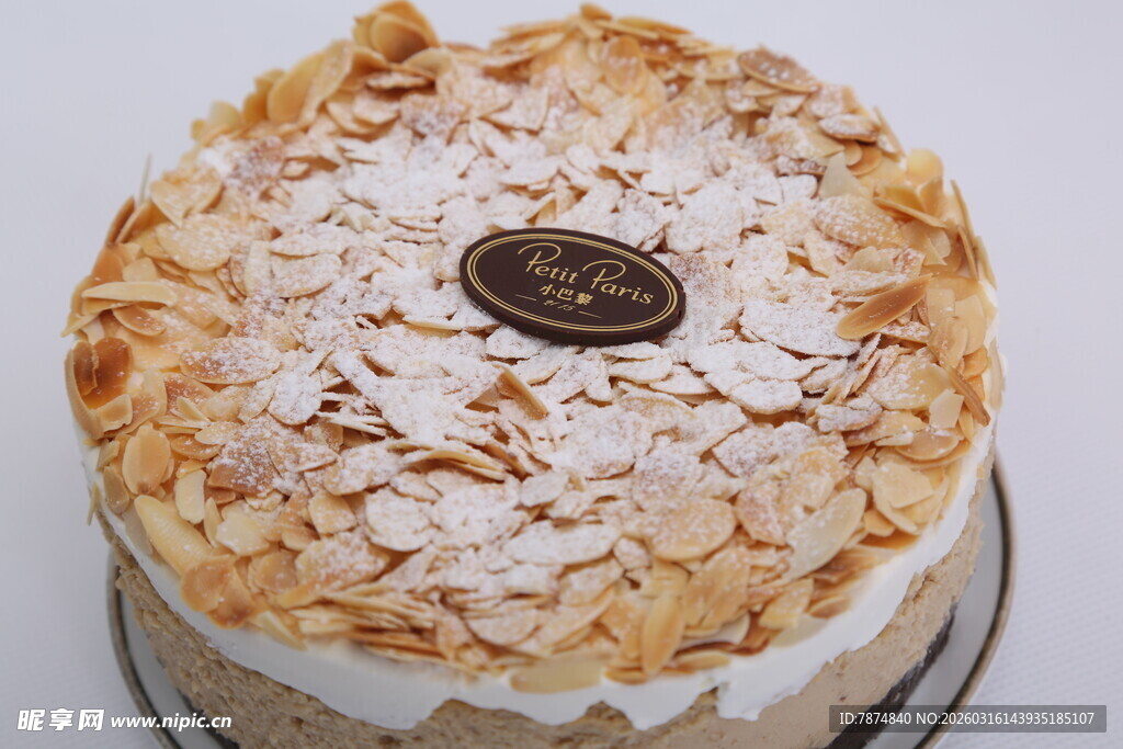 杏仁奶油蛋糕特写