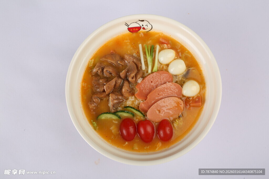 美味丰盛的特色什锦汤