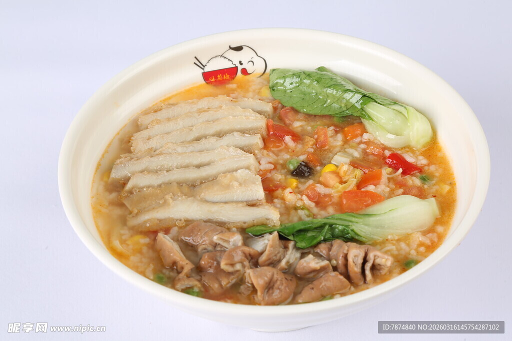 美味牛肉蔬菜汤面