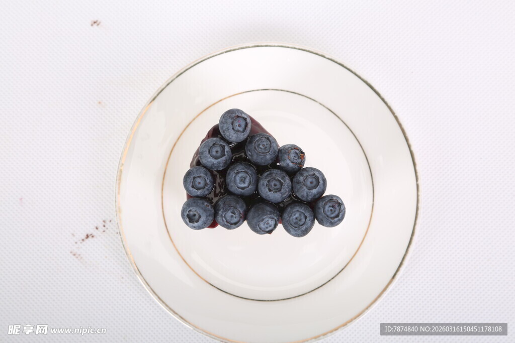 盘中蓝莓