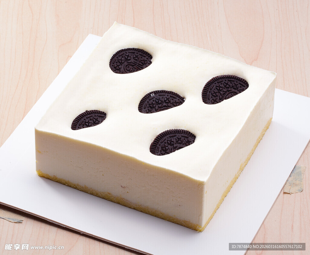 奥利奥装饰方形芝士蛋糕