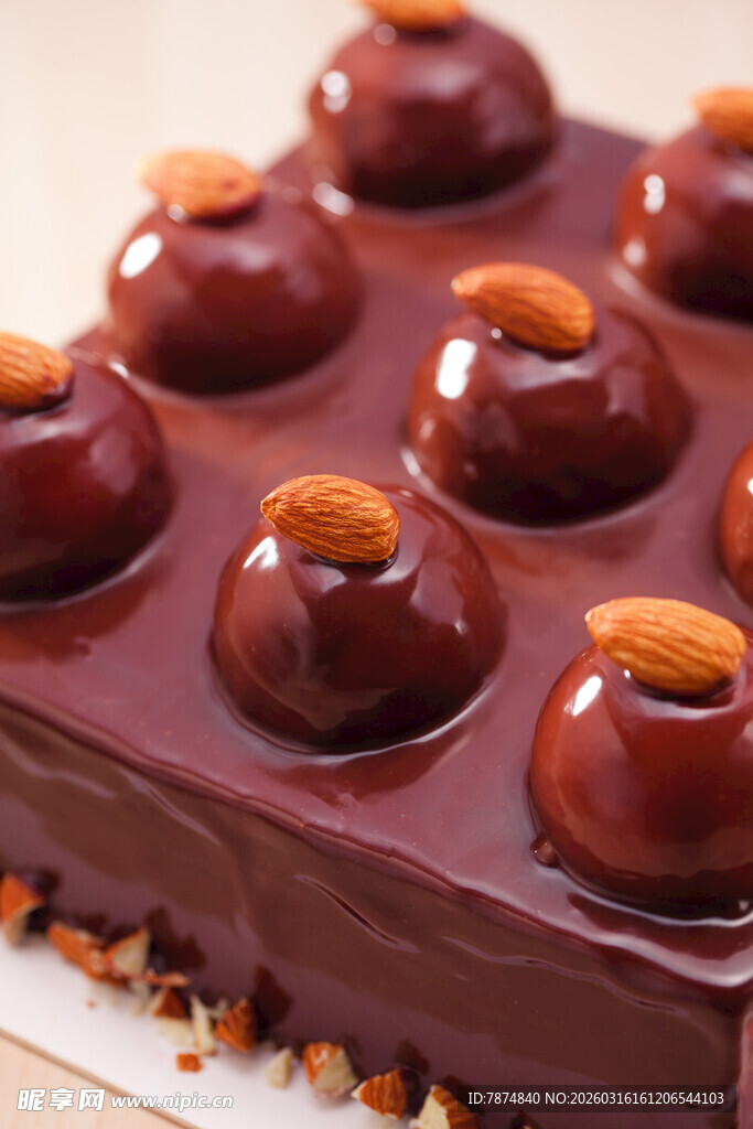 巧克力杏仁蛋糕