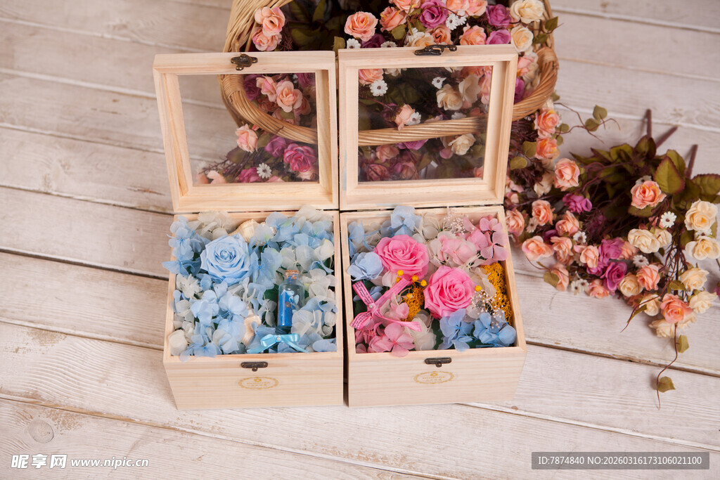 工艺品精致花卉木盒 浪漫盛放