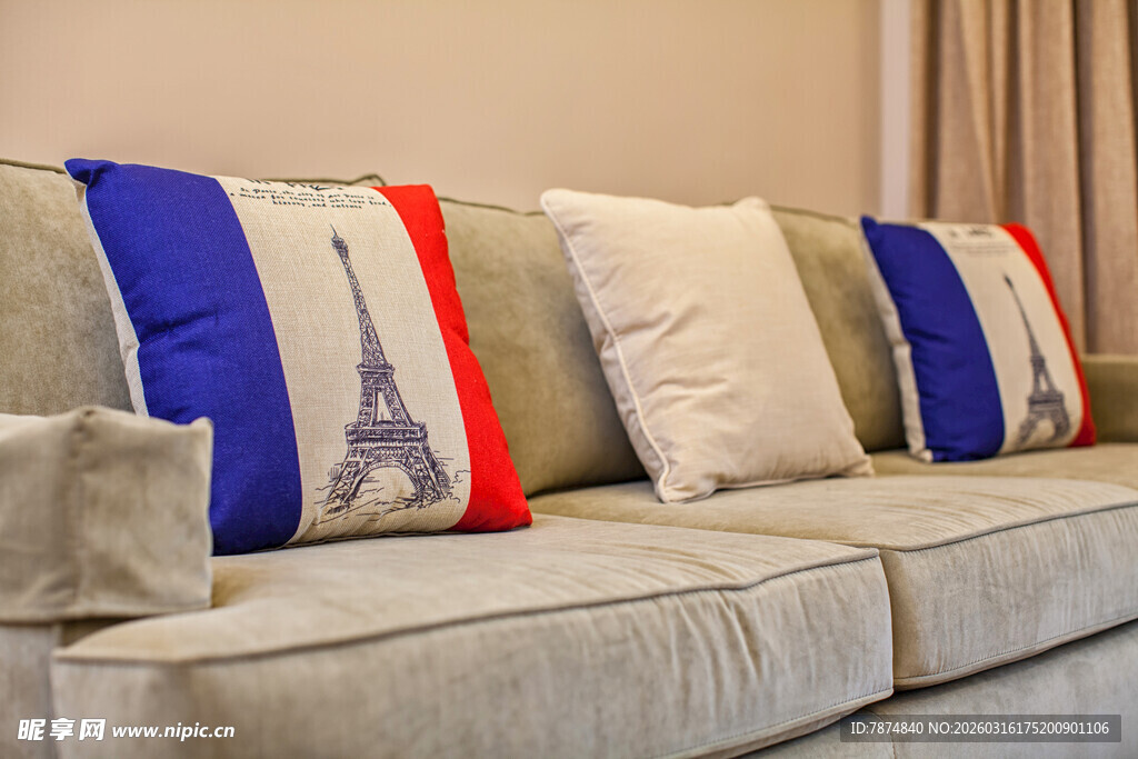 埃菲尔铁塔图案沙发抱枕