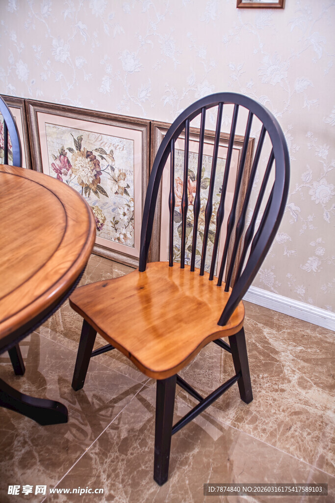 复古风格木质餐椅