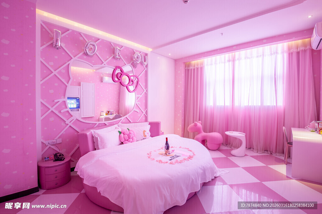 梦幻粉色系儿童公主卧室