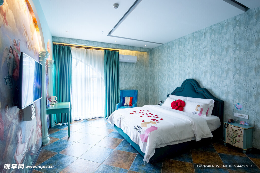 温馨舒适的卧室场景