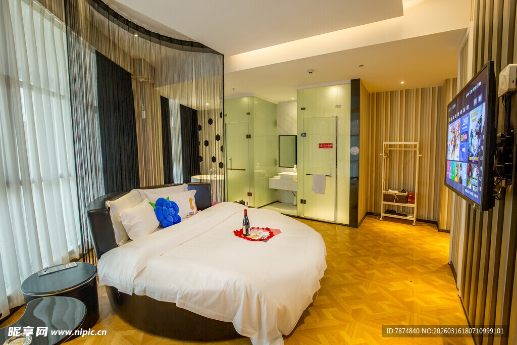 温馨现代风格的舒适卧室