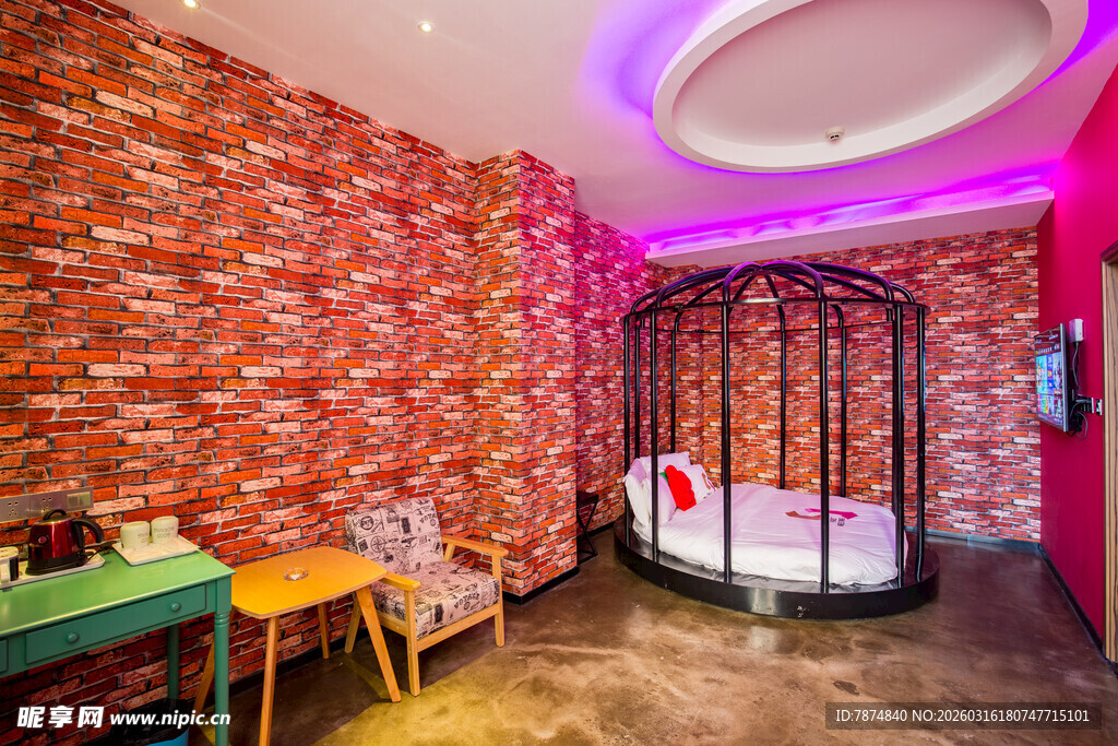 梦幻粉色系浪漫卧室空间