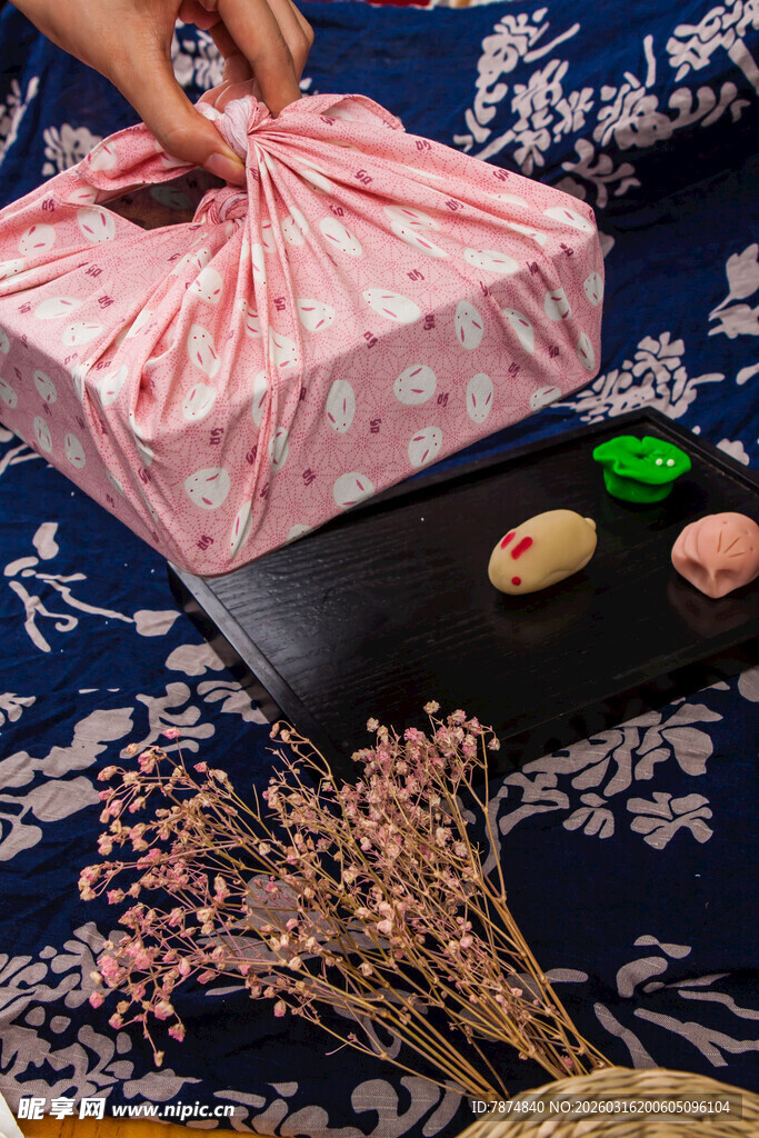 精美礼品盒 手工包装展示