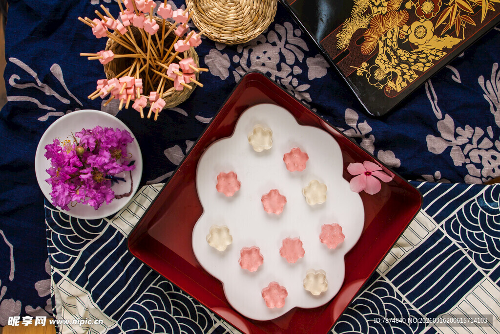 中式糕点摆拍精致画面