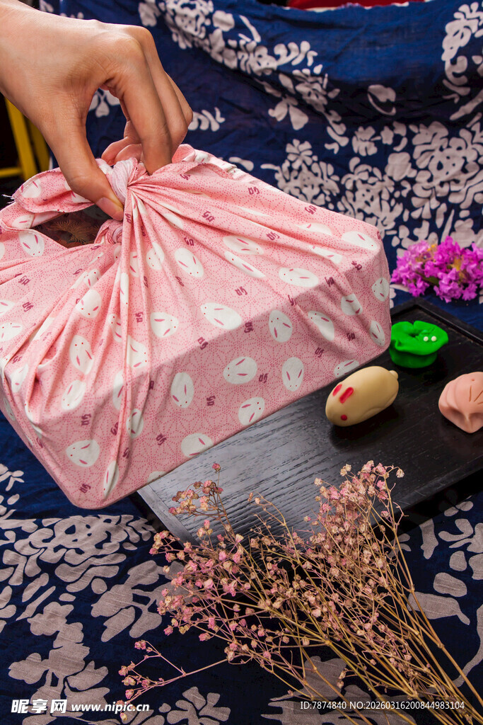 手工制作精美折纸礼物