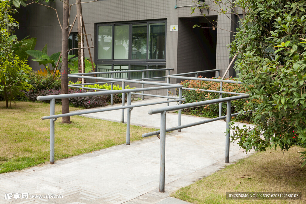 户外无障碍通道设施