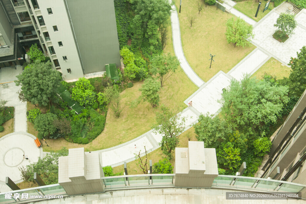 俯瞰小区绿意盎然景观