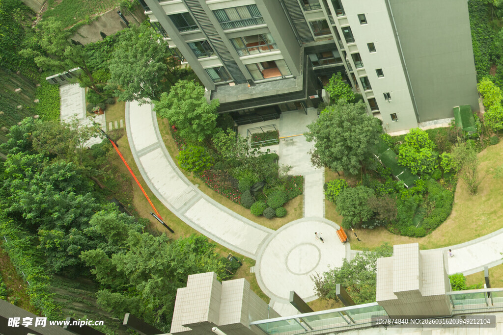 俯瞰小区绿意盎然景观