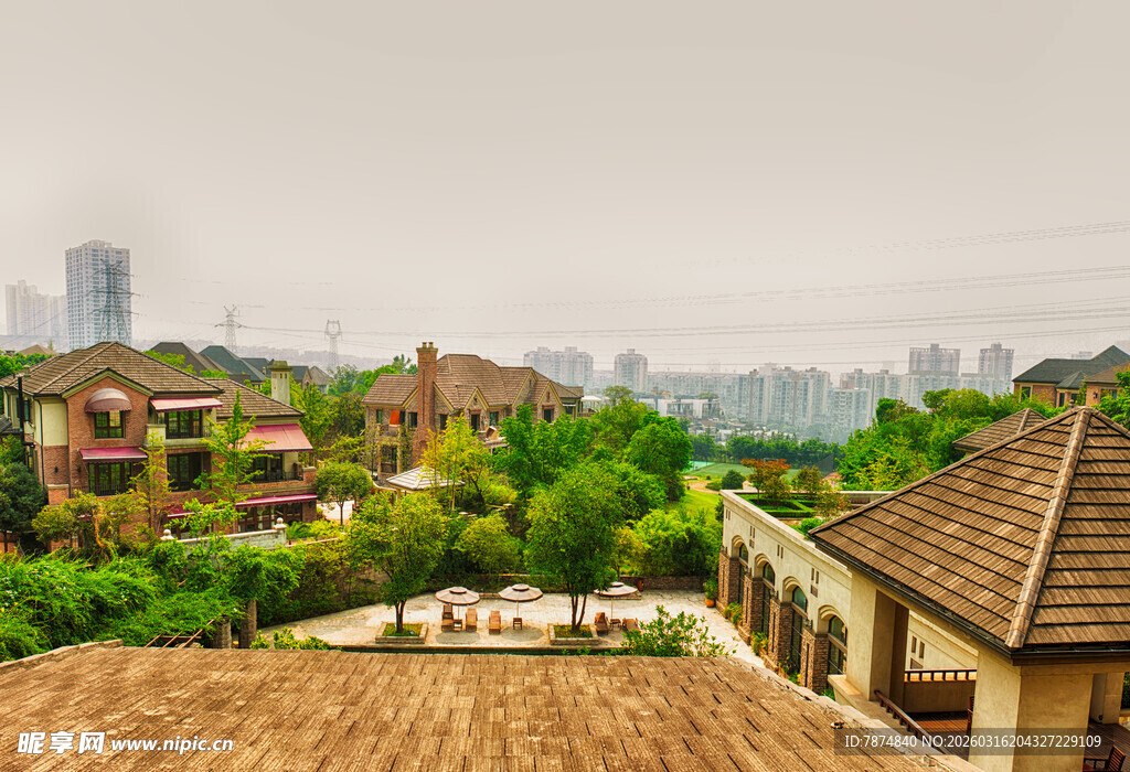 俯瞰城郊住宅区景观