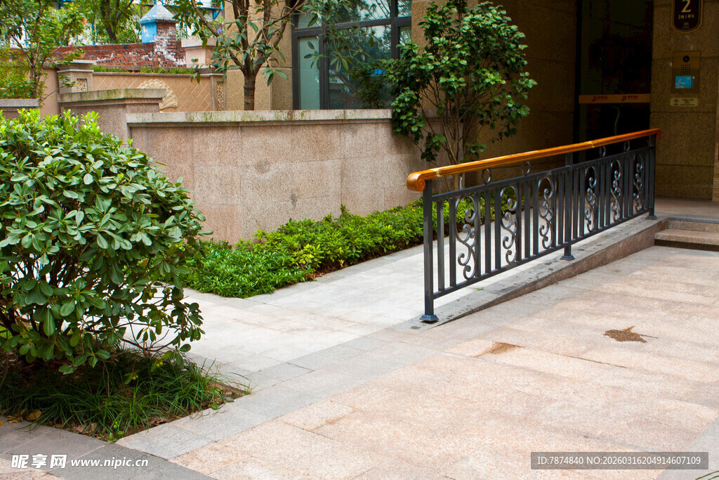 庭院户外铁艺栏杆景观