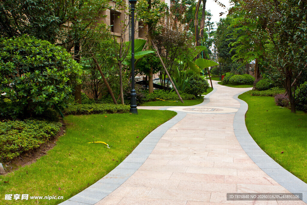 幽静花园小径景观