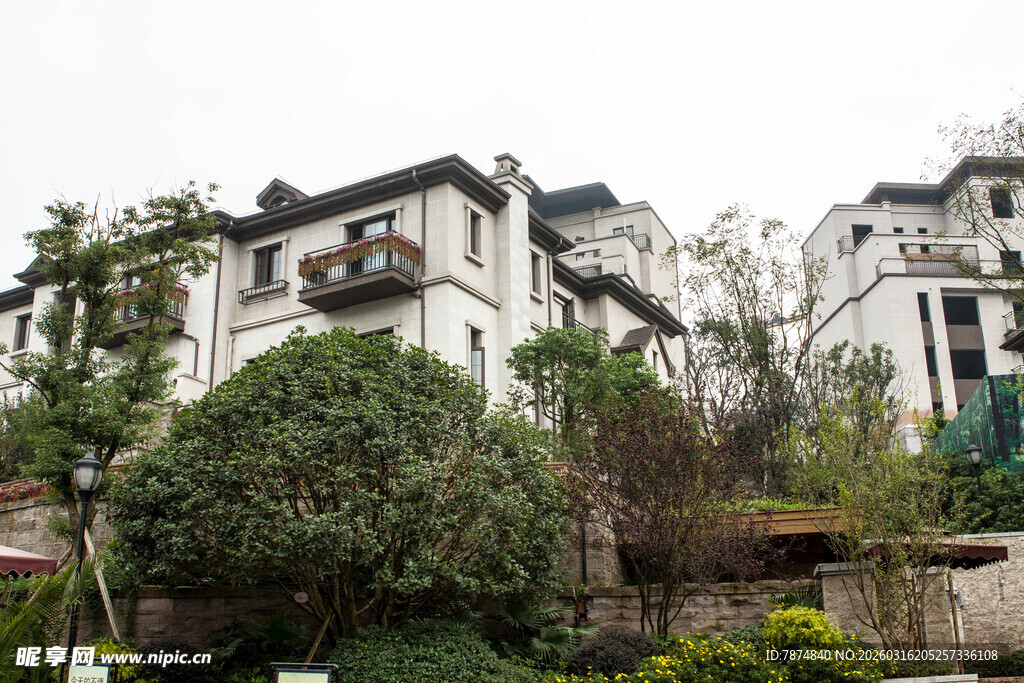 中式庭院建筑 绿植环绕