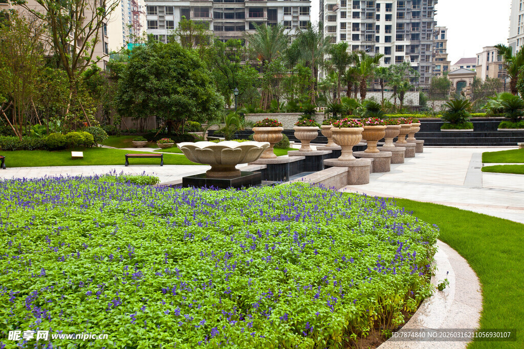 城市中美丽的花卉景观