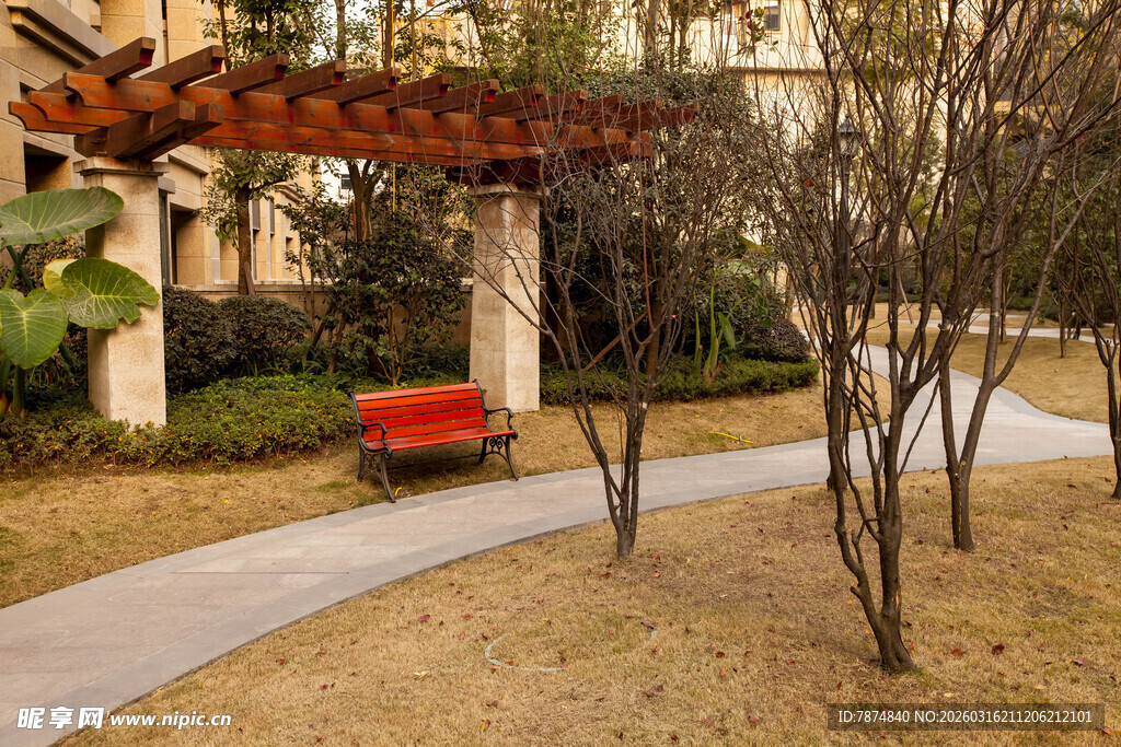 小区内的休闲景观步道