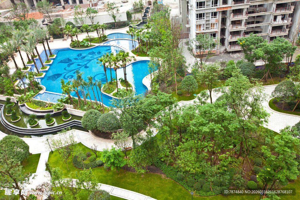 小区内的精致园林景观