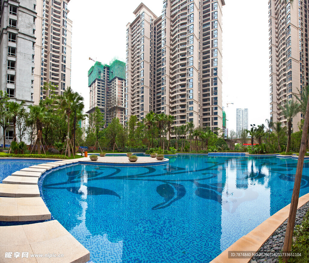 高档小区的泳池景观