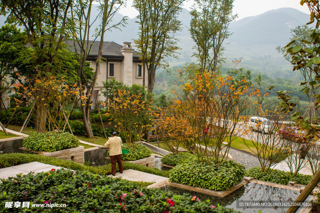 山间精致园林景观