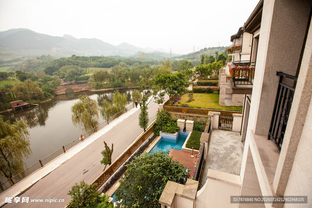 河畔别墅区景观俯瞰