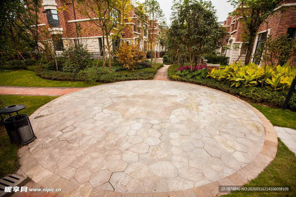 庭院圆形石质景观路面