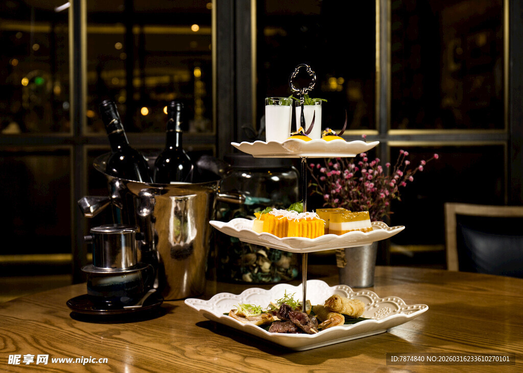 精致三层下午茶甜点组合