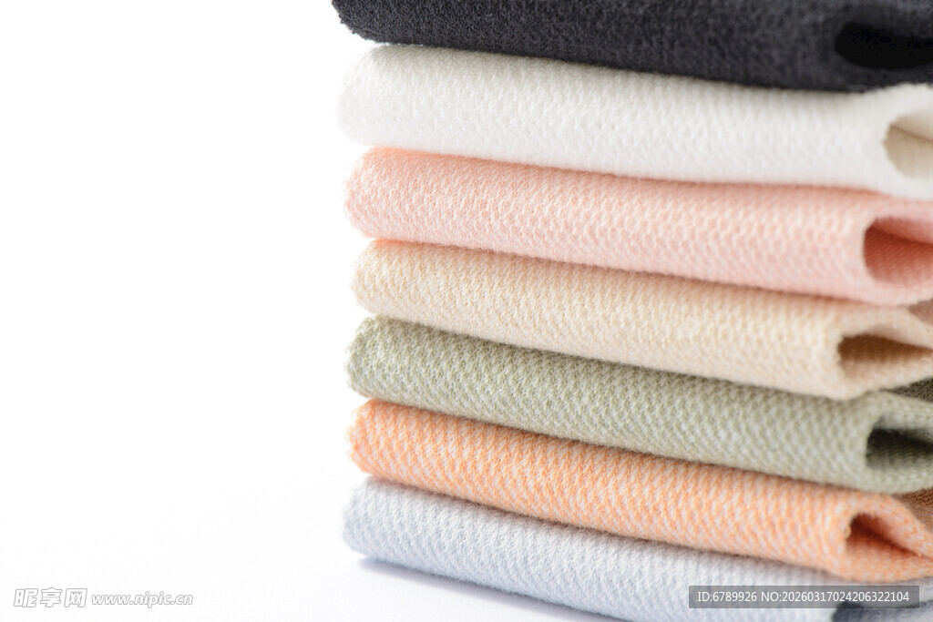多彩叠放的棉袜