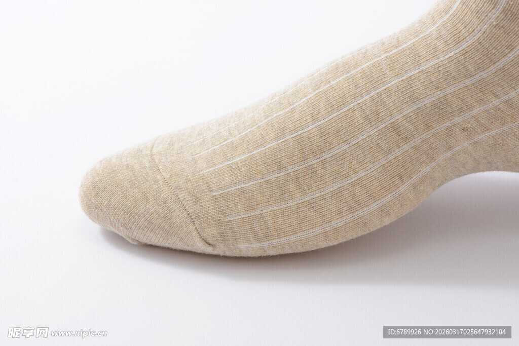 米色格纹袜子特写