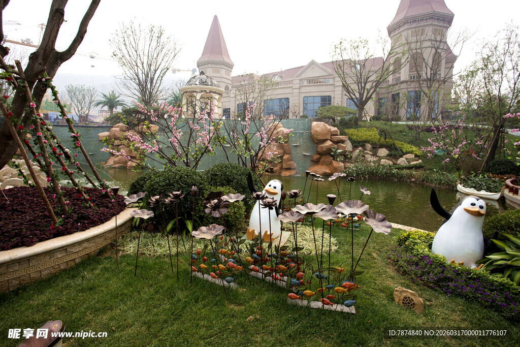 梦幻花园中的欧式城堡景观