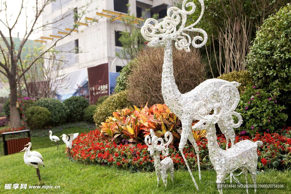 户外白色动物造型景观摆件