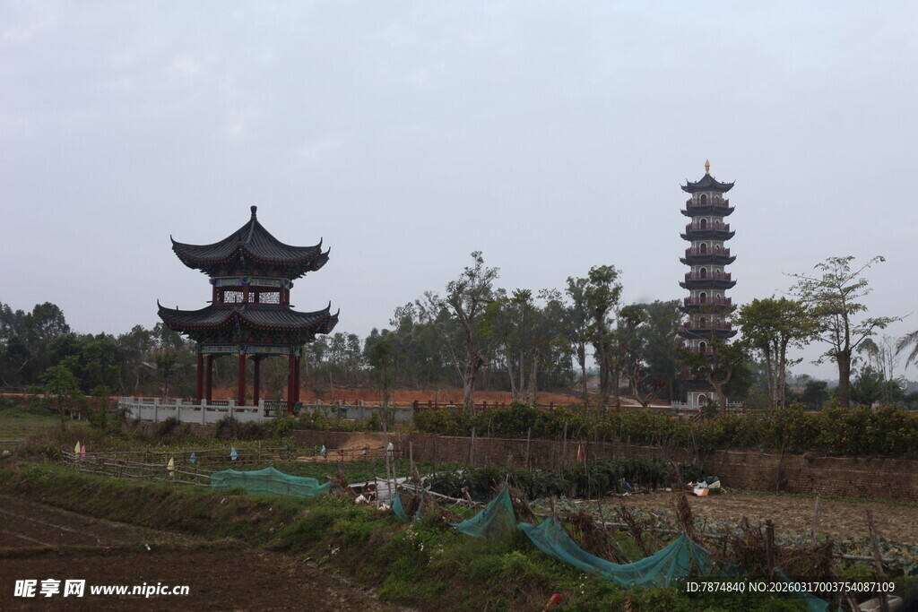 中式园林景 古塔伴楼阁
