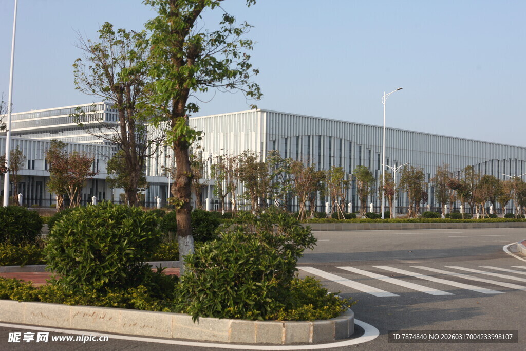 工厂外的绿化景观