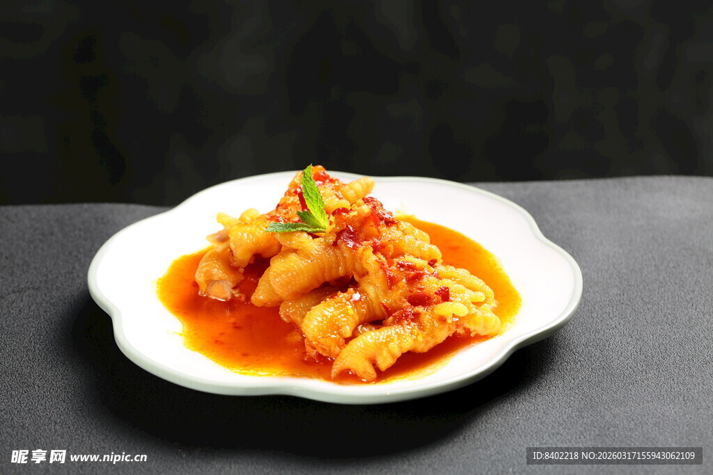 青柠鸡爪  香辣鸡爪   