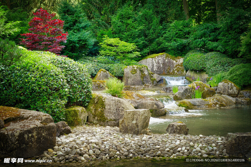 日式园林溪流景观