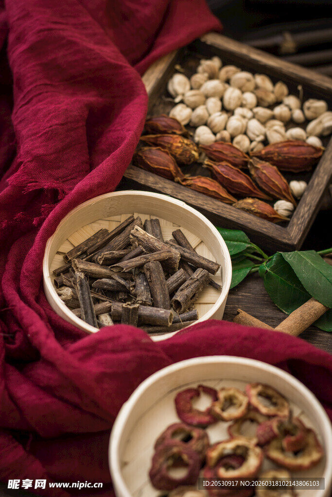 传统中药材展示