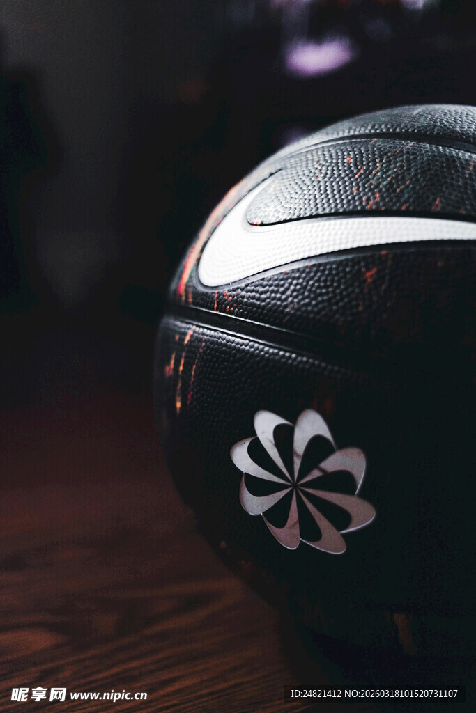 黑色篮球特写